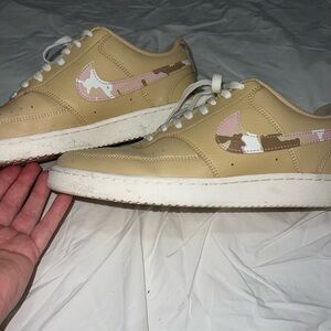 Nike Beige Sneakers with Pink Highlights